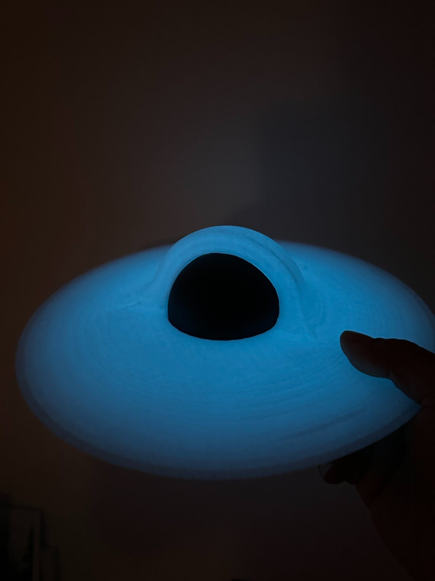 3Dプリント製発光ブラックホールナイトライト、LEDリング付 - Led Ring Light 18 のレビューと価格