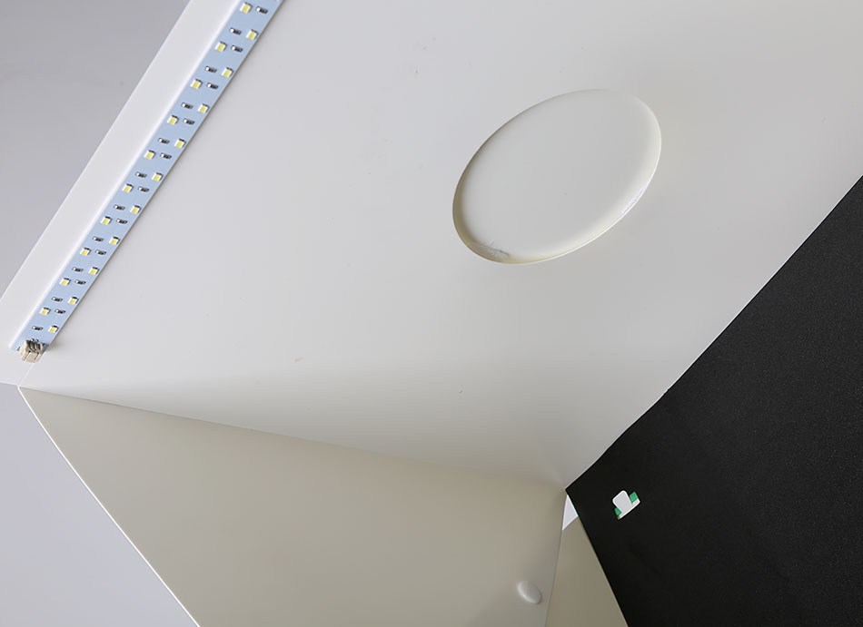 折りたたみ式スタジオディフューズソフトボックス LEDライト - Photography Lighting White Background のレビューと価格